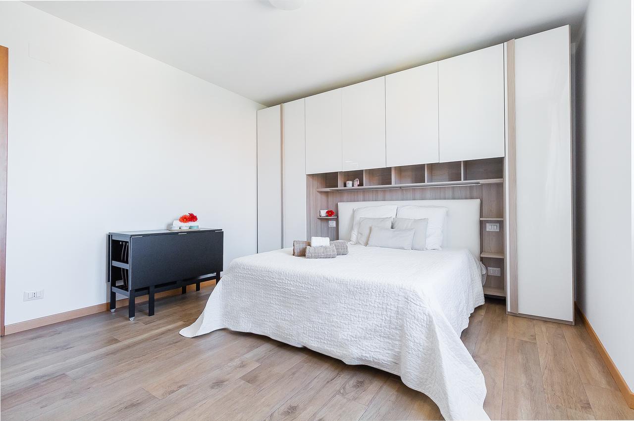 شقة Alessia'S Flat - Sarpi 2 ميلان المظهر الخارجي الصورة